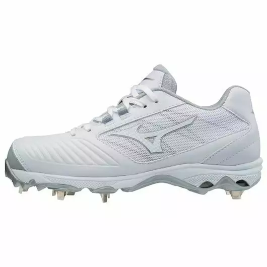 Mizuno 9-Spike Advanced Sweep 4 Women's Metal Fastpitch Softball Cleats: 320569 4 Mizuno 9-Spike Advanced Sweep 4 Women's Metal Fastpitch Softball Cleats: 320569 - Image 2