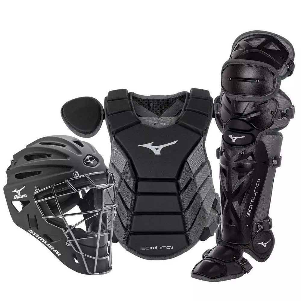 Mizuno Samurai Catcher's Chest Protector: 380378 / 380379 / 380380 6 Mizuno Samurai Catcher's Chest Protector: 380378 / 380379 / 380380 - Image 4