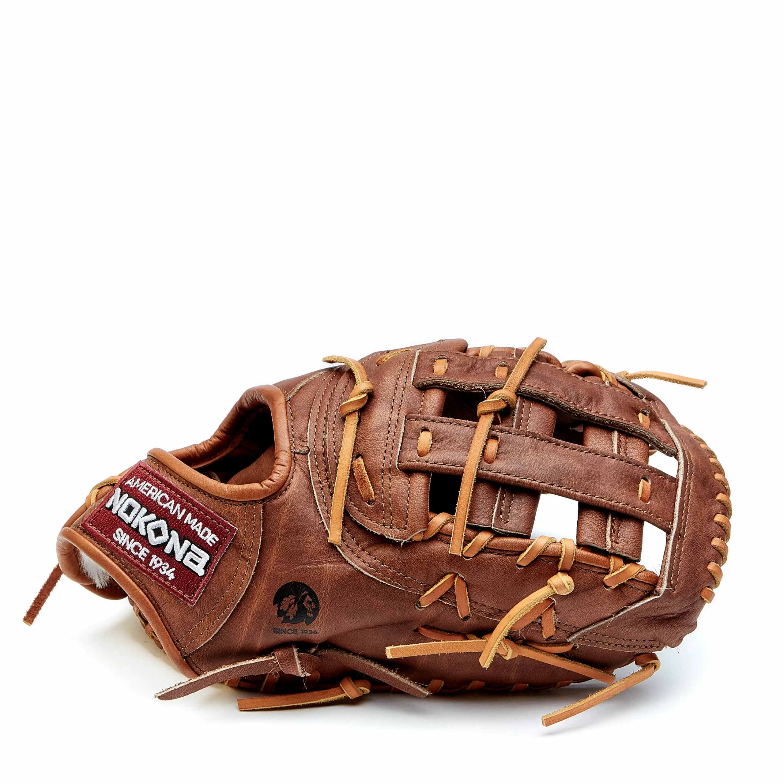 Nokona Walnut Classic 13" Baseball / Softball First Base Mitt: W-N70 5 Nokona Walnut Classic 13" Baseball / Softball First Base Mitt: W-N70 - Image 3